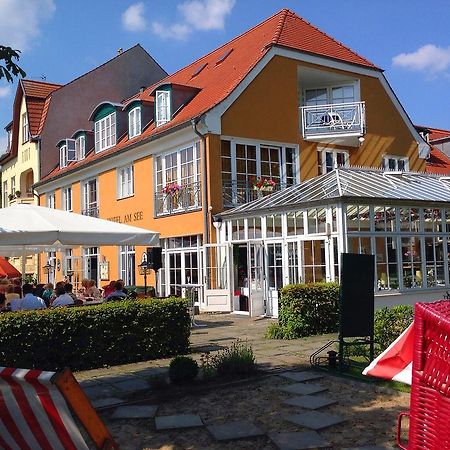 Altes Kasino Hotel Am See نيوروبين المظهر الخارجي الصورة