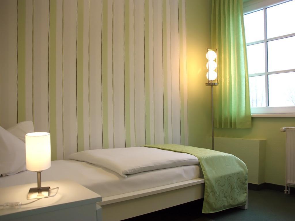 Altes Kasino Hotel Am See نيوروبين المظهر الخارجي الصورة
